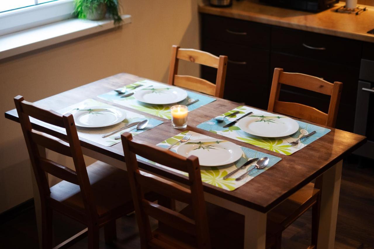 Nienovo - Apartament Kornik Niedaleko Jeziora I Widok Na Arboretum ภายนอก รูปภาพ